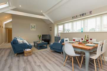 The dining-table can extend to seat eight guests if you have friends or family staying next door at Absolute (3331).