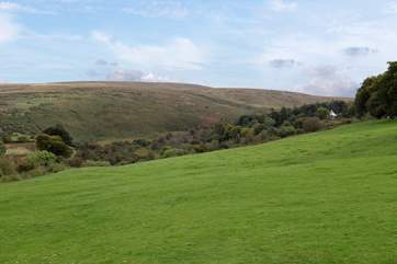 A 15 minute drive takes you to Belstone right on the edge of Dartmoor National Park. You can leave your car by the village green and set off for an amazing walk.