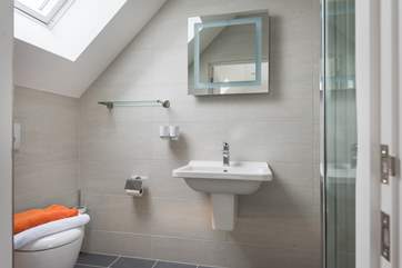 The wet-room has underfloor heating.