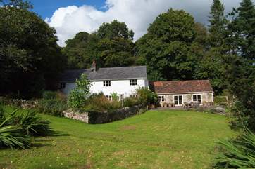 Hussey's Farm is a perfect combination of traditional and contemporary in an idyllic setting with not another house in sight.