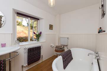 The second family bathroom also has a roll-top bath. Remember there is the wet-room downstairs as well.