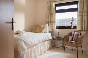 Bedroom 3 with a lovely single bed.