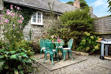 Why not fire up the barbecue and enjoy some meals al fresco style.