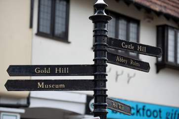 The nearby hilltop Saxon town of Shaftesbury has a relaxed atmoshpere and much to see.