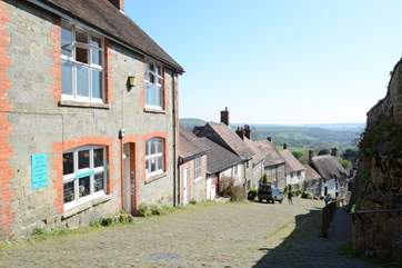 The historic Saxon town of Shaftesbury is a 5 minute drive, with a great selection of independent shops, cafes and restaurants.