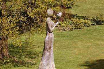 Artwork in the grounds of Springfield Court.