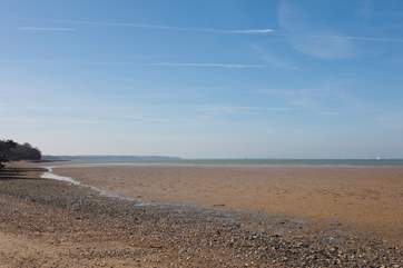 Steps away from the golden beaches of Ryde