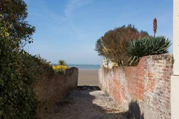 Access to the beach isn't far at all! With a pathway next to the building, you don't have to walk far to get to the beach