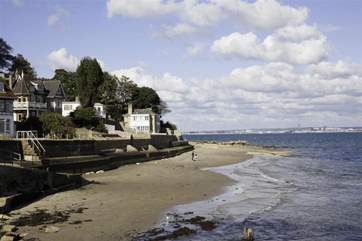 The beach and seafront towards Seaview Bay