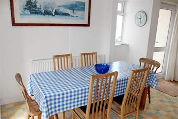 Dining-area in the kitchen with seating for six