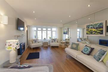 Open plan living area at 40 Trelawny Way
