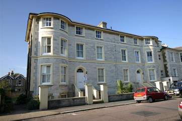 6 Sandlands is the top floor flat.