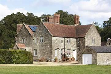 Welcome to Barton Manor Farmhouse.