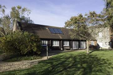 Barton Manor Lake Cottage can also be booked with the Farmhouse, ideal for large families