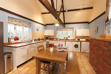Beautiful cottage style modern kitchen