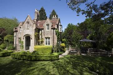 A storybook view of this Victorian house, with a surprise inside.