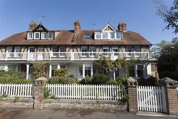 You have arrived at Middle Salterns, we hope you enjoy your stay and tell your friends all about it