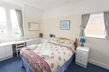 Main en-suite bedroom
