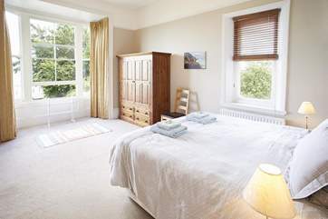 Master bedroom with en-suite bathroom