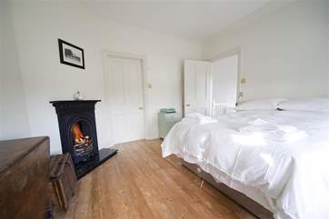 Main bedroom with en suite bathroom