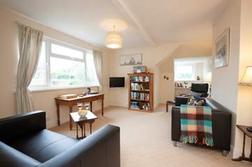 The lounge provides plenty of space for relaxing and planning daily outings.