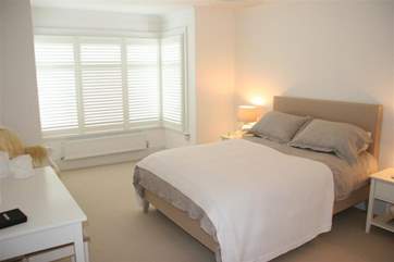 King size bedroom