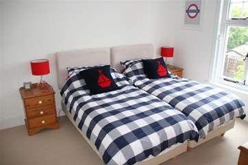 Twin bedroom