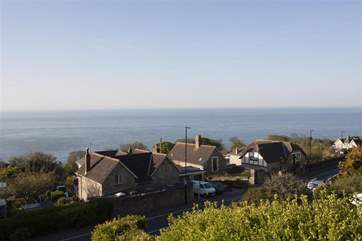 This fisherman's cottage is the ideal spot to watch the Round the Island Race each June.
