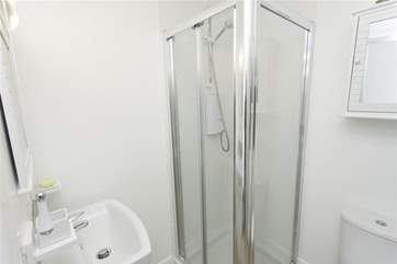 The shower cubicle.