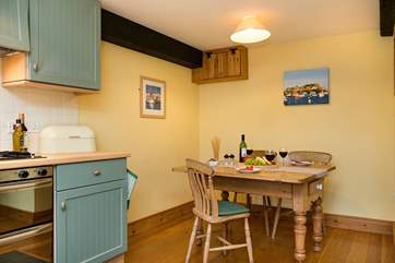 A private and secluded dining area. Perfect to light a candle and enjoy the calming ambiance over dinner.