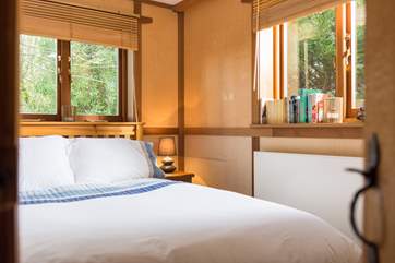 Lie in bed and listen to the sound of the bamboo rustling in the breeze.