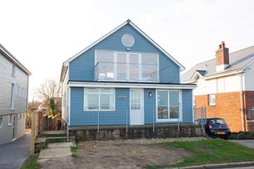 Front aspect of Mariners, just steps away from the seafront.