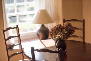 The dining-area overlooks the garden.