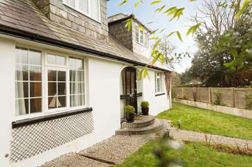 Driftwood is a spacious 1930s chalet bungalow, perfect for families and the garden is securely fenced.