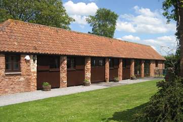 Grange Farm Cottage is a converted cowshed in a wonderful enclosed garden.