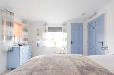 The double bedroom.