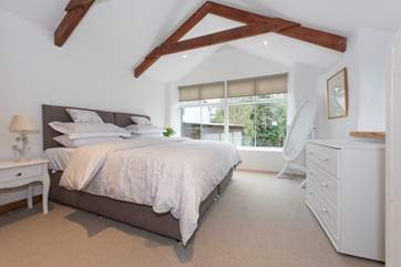 The gorgeous bedroom, complete with a 6' 'zip and link' (double or twin) bed.