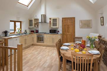 The spacious kitchen/dining-area.