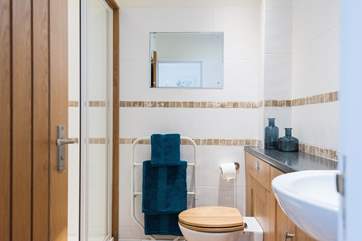 The shower-room.