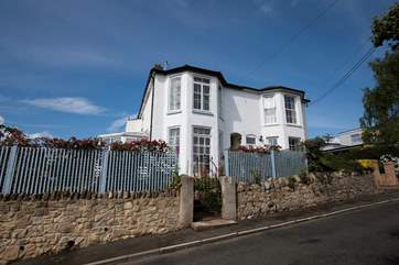 Bay View is situated down a quiet leafy lane off The Green in the picturesque village of St Helens