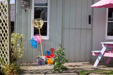Grab a fishing net and a bucket and go crabbing in the neighbouring village of Bembridge!