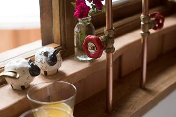 The cute salt and pepper shakers!