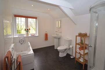 Large en-suite.
