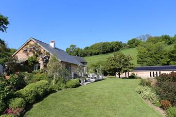 The beautiful Little Coombe Cottage is to the left of the picture. What a stunning retreat.