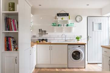 The kitchen-area is fully equipped.