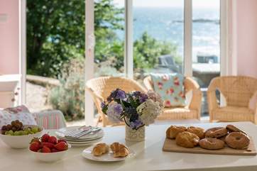Gather your breakfast goodies and head out to the deck.