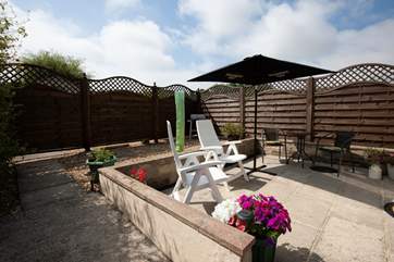 Berryl Mead View has a fully enclosed private courtyard garden