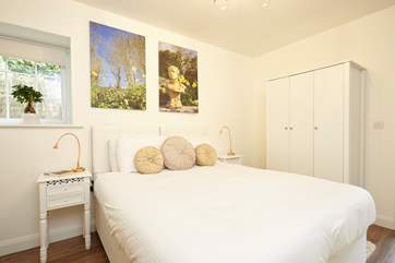 You will get a fantastic night's sleep in this super-king bed.