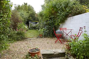 Take a bottle of wine outside and enjoy the Island's sunshine in the fully enclosed garden.