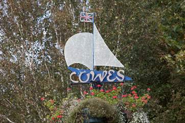 The Bird House is located in the popular sailiing town of Cowes.